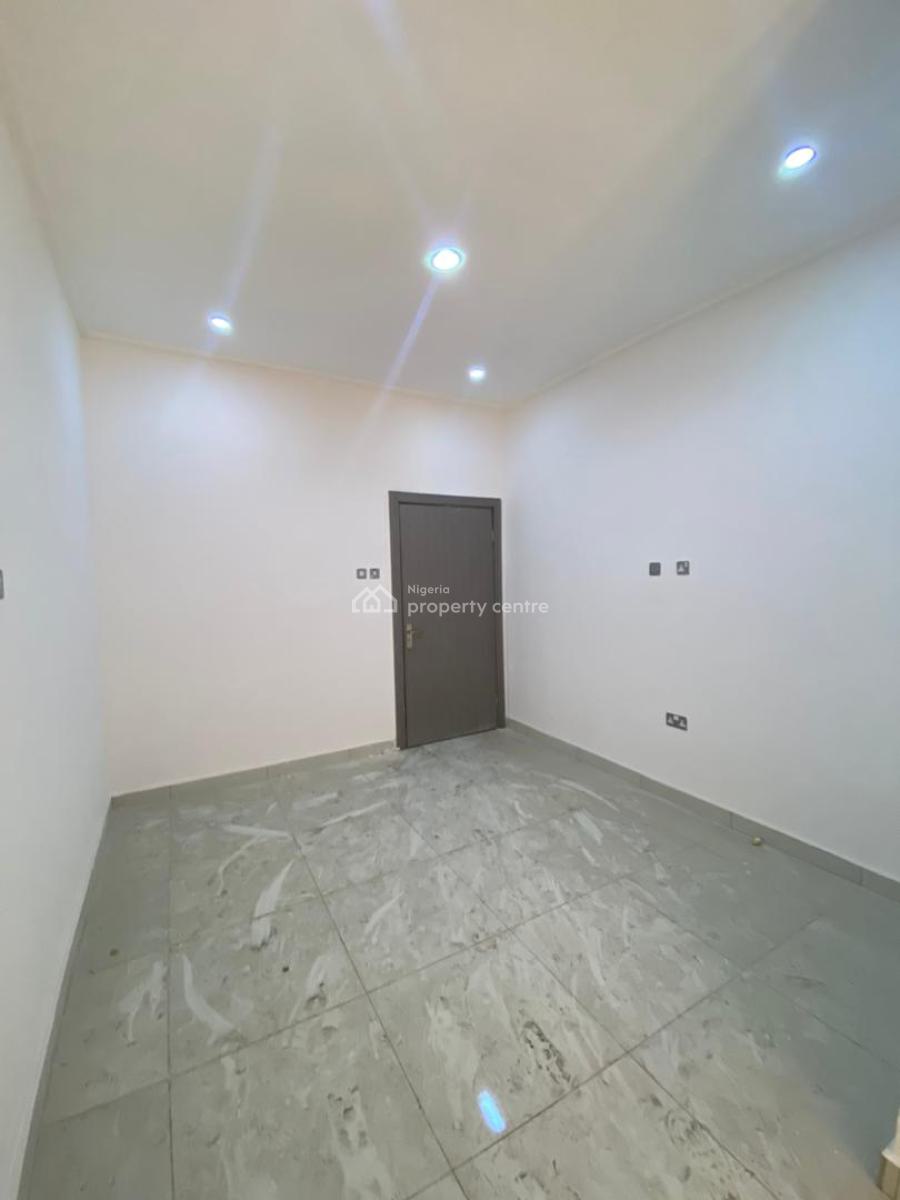 Excellent 4 Bedroom Terrace Duplex, Chevron, Lekki, Lagos, Flat / Apartment for Sale