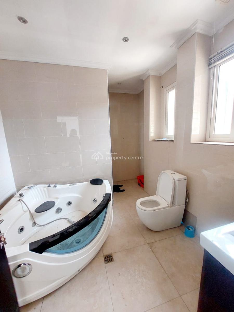 Spacious 4-bedroom Terrace Duplex, Osapa, Lekki, Lagos, Terraced Duplex for Sale