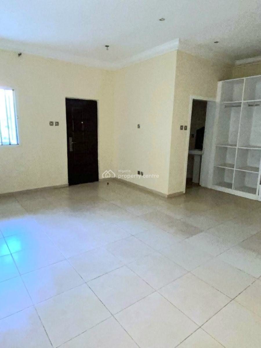 Spacious 4-bedroom Terrace Duplex, Osapa, Lekki, Lagos, Terraced Duplex for Sale