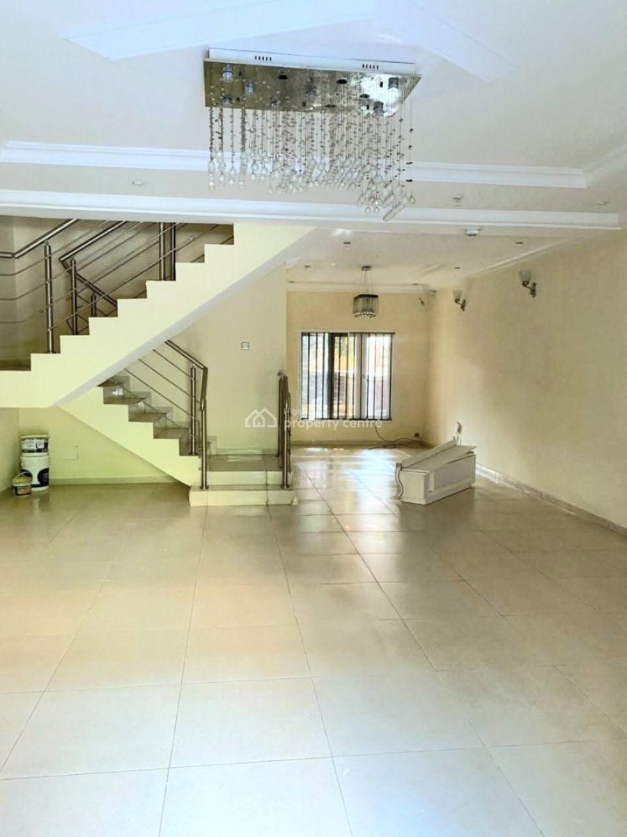 Spacious 4-bedroom Terrace Duplex, Osapa, Lekki, Lagos, Terraced Duplex for Sale
