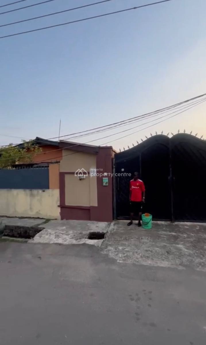 Bungalow on a Full Plot, Adeniran Ogunsanya, Surulere, Lagos, Detached Bungalow for Sale
