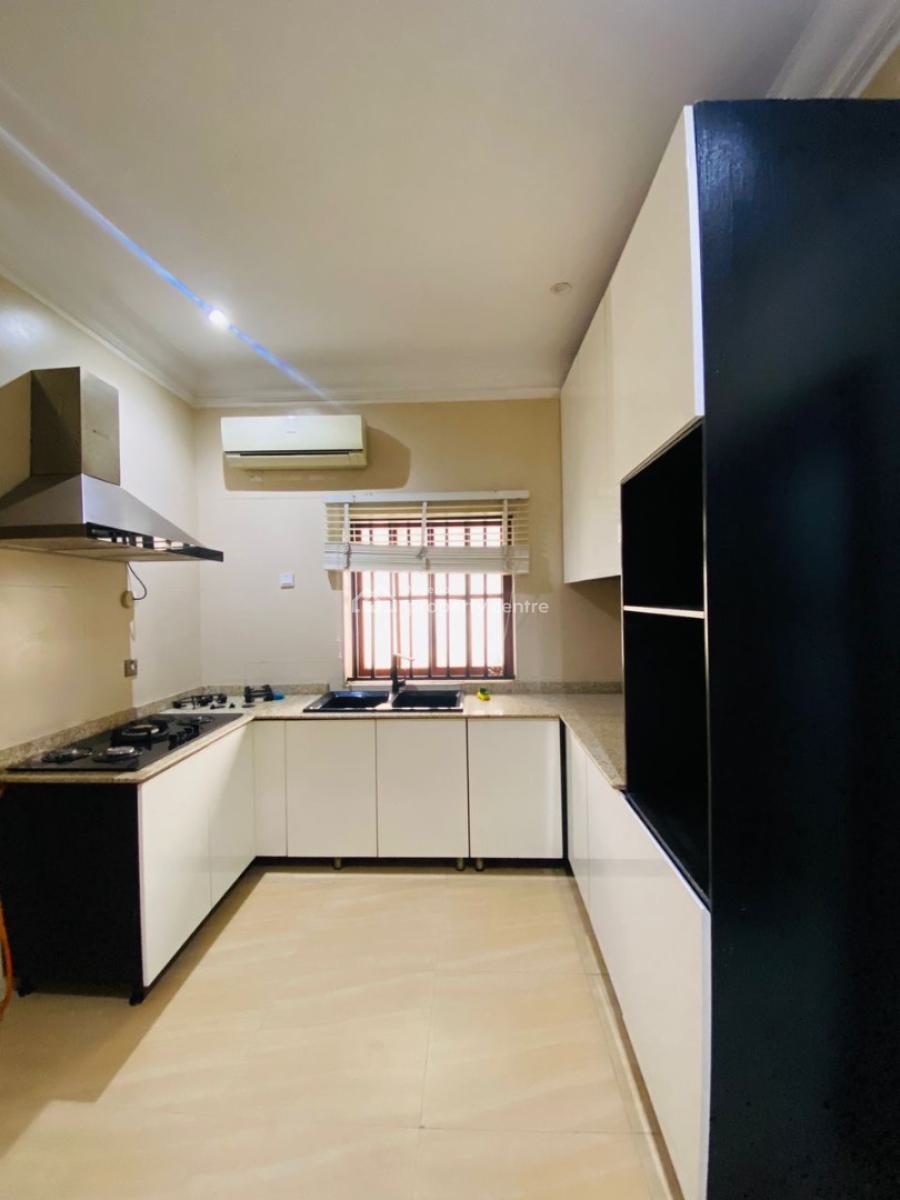 3 Bedroom Flat + Bq, Ikoyi, Lagos, Flat / Apartment for Rent