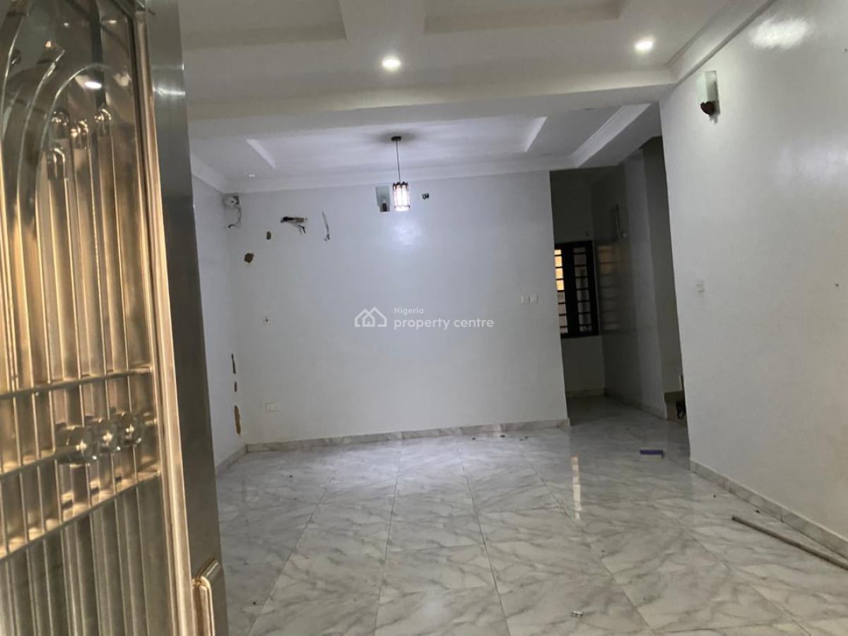 a Lovely 4 Bedroom Semi Detached Duplex + Bq, Gateway Zone Gra, Gra Phase 1, Magodo, Lagos, Detached Duplex for Rent