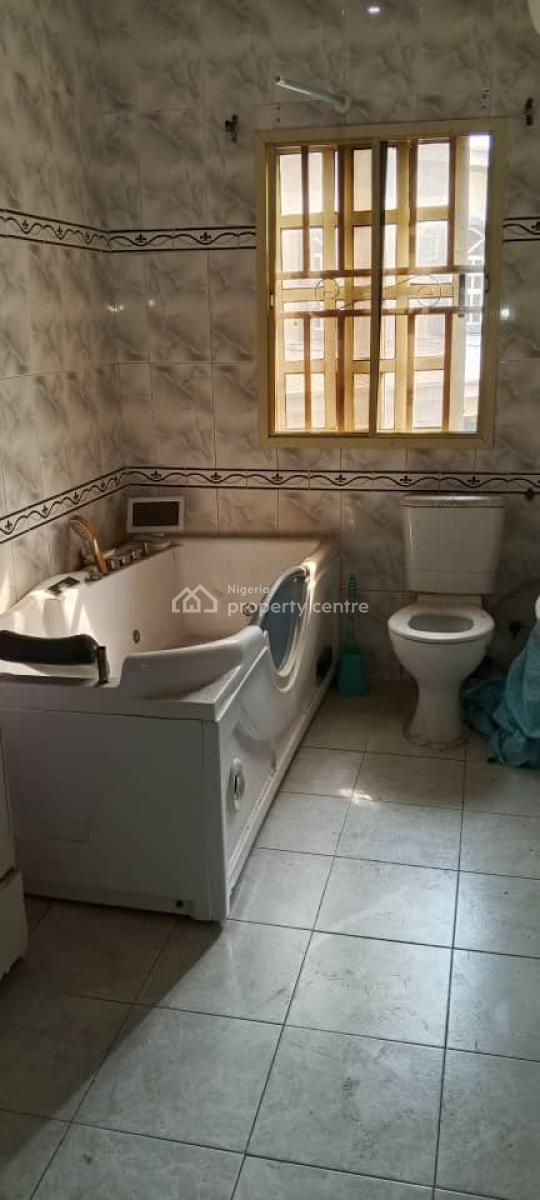 3 Bedroom Apartment, Lekki Phase 1, Lekki, Lagos, Flat / Apartment for Rent