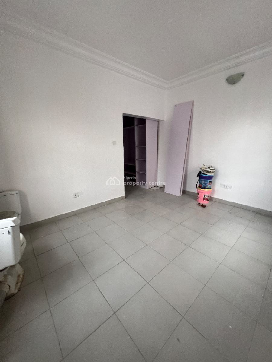 Serviced 2 Bedroom Flat, Off Admiralty Way, Lekki Phase 1, Lekki, Lagos, Flat / Apartment for Rent