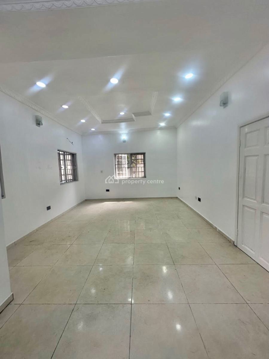 Exquisitely 2 Bedroom Apartment, Lekki Phase 1, Lekki, Lagos, Flat / Apartment for Rent