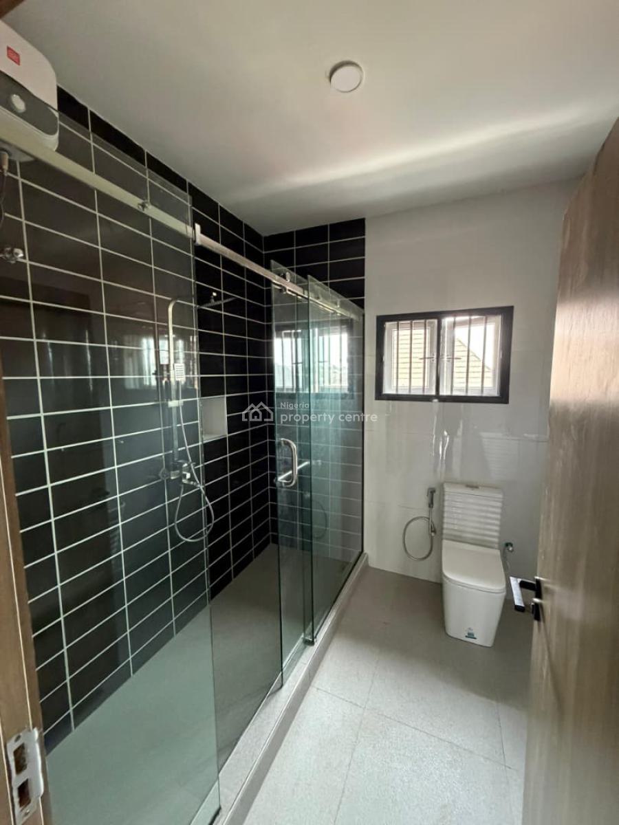 Newly Built 5 Bedroom Terrace with Penthouse, Kolapo Ishola Gra, Akobo, Ibadan, Oyo, Terraced Duplex for Sale