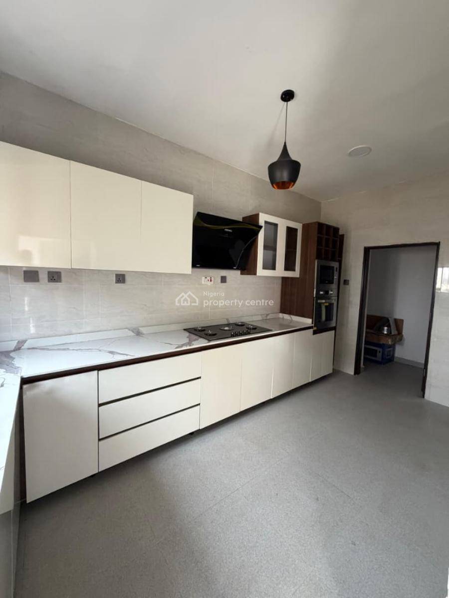 Newly Built 5 Bedroom Terrace with Penthouse, Kolapo Ishola Gra, Akobo, Ibadan, Oyo, Terraced Duplex for Sale