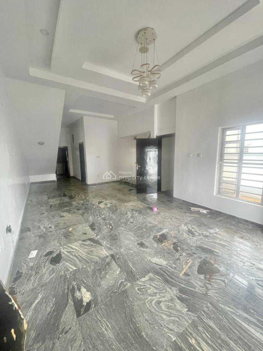 Well Maintained 4 Bedroom Semi Detached Duplex with Bq, Ologolo, Lekki, Lagos, Semi-detached Duplex for Rent