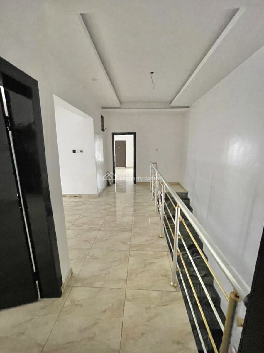 Well Maintained 4 Bedroom Semi Detached Duplex with Bq, Ologolo, Lekki, Lagos, Semi-detached Duplex for Rent