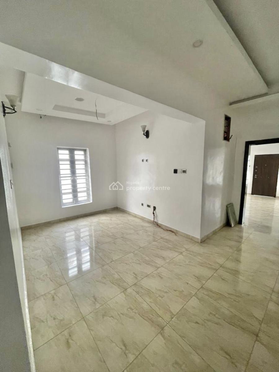 Well Maintained 4 Bedroom Semi Detached Duplex with Bq, Ologolo, Lekki, Lagos, Semi-detached Duplex for Rent