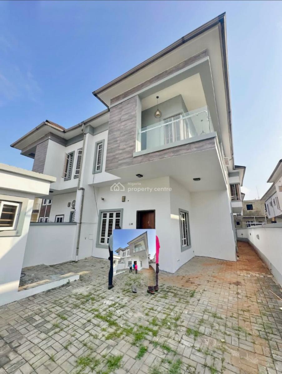 Well Maintained 4 Bedroom Semi Detached Duplex with Bq, Ologolo, Lekki, Lagos, Semi-detached Duplex for Rent