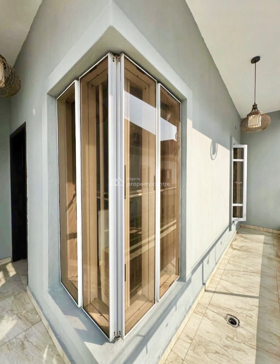 Well Maintained 4 Bedroom Semi Detached Duplex with Bq, Ologolo, Lekki, Lagos, Semi-detached Duplex for Rent