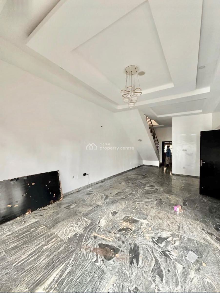 Well Maintained 4 Bedroom Semi Detached Duplex with Bq, Ologolo, Lekki, Lagos, Semi-detached Duplex for Rent