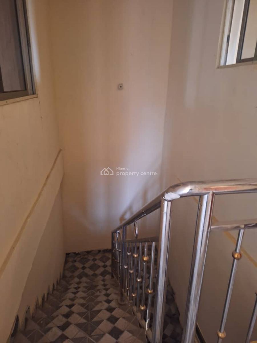 Clean 2 Bedroom Flat Apartment, Unilag Estate, Gra Phase 1, Magodo, Lagos, Flat / Apartment for Rent