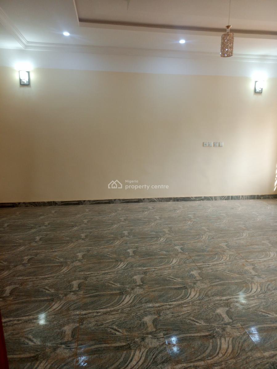 Massive 4 Bedroom Detached Duplex with Bq, 2nd Avenue, Gwarinpa, Abuja, Terraced Duplex for Rent