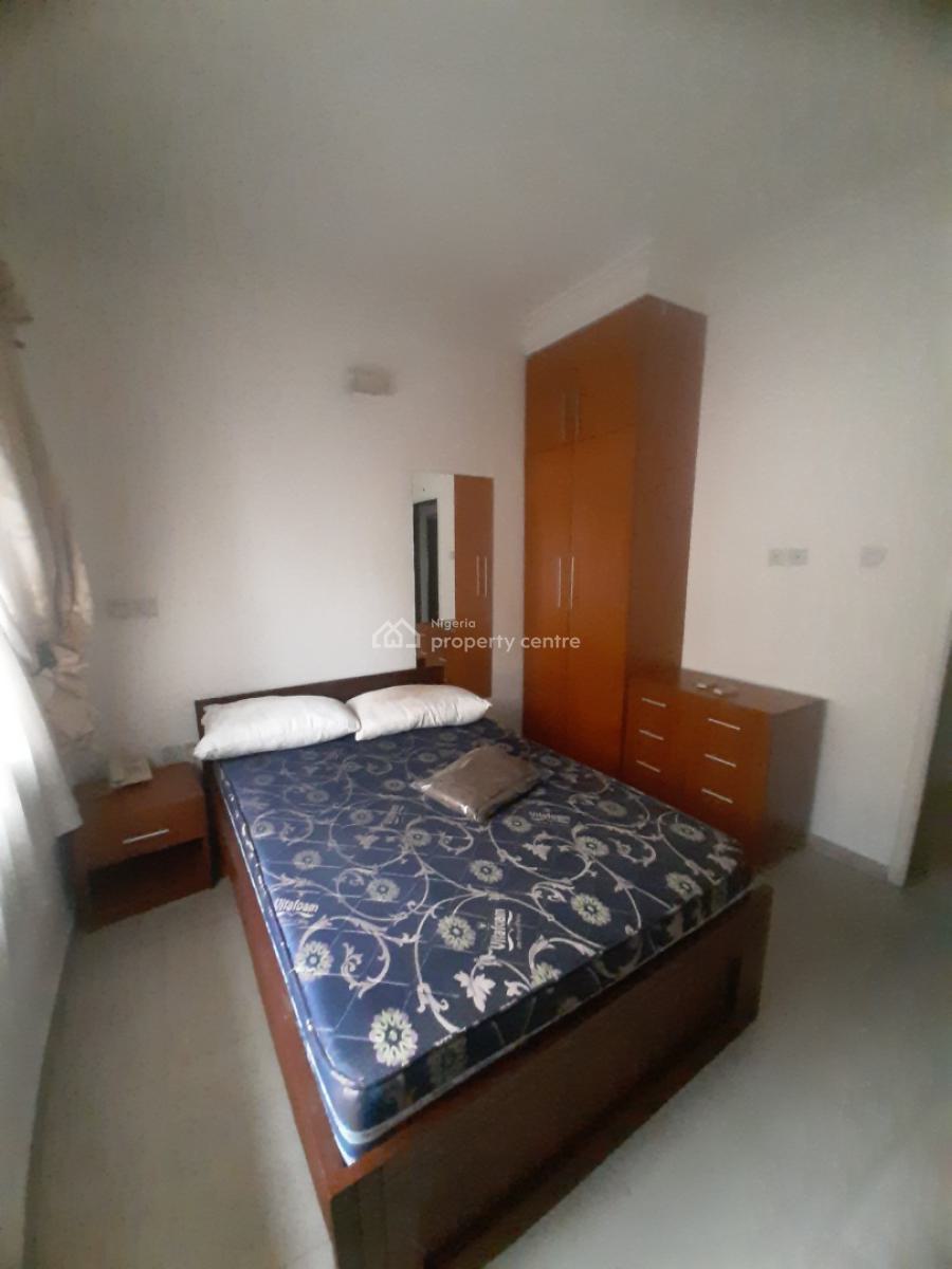 Furnished and Serviced 2 Bedroom En-suite Flat with Fitted Kitchen, Lekki Phase 1, Lekki, Lagos, Flat / Apartment for Rent