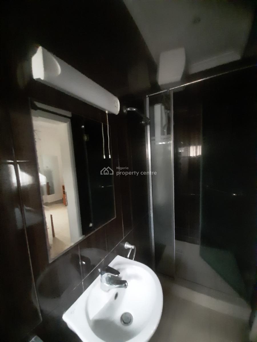 Furnished and Serviced 2 Bedroom En-suite Flat with Fitted Kitchen, Lekki Phase 1, Lekki, Lagos, Flat / Apartment for Rent