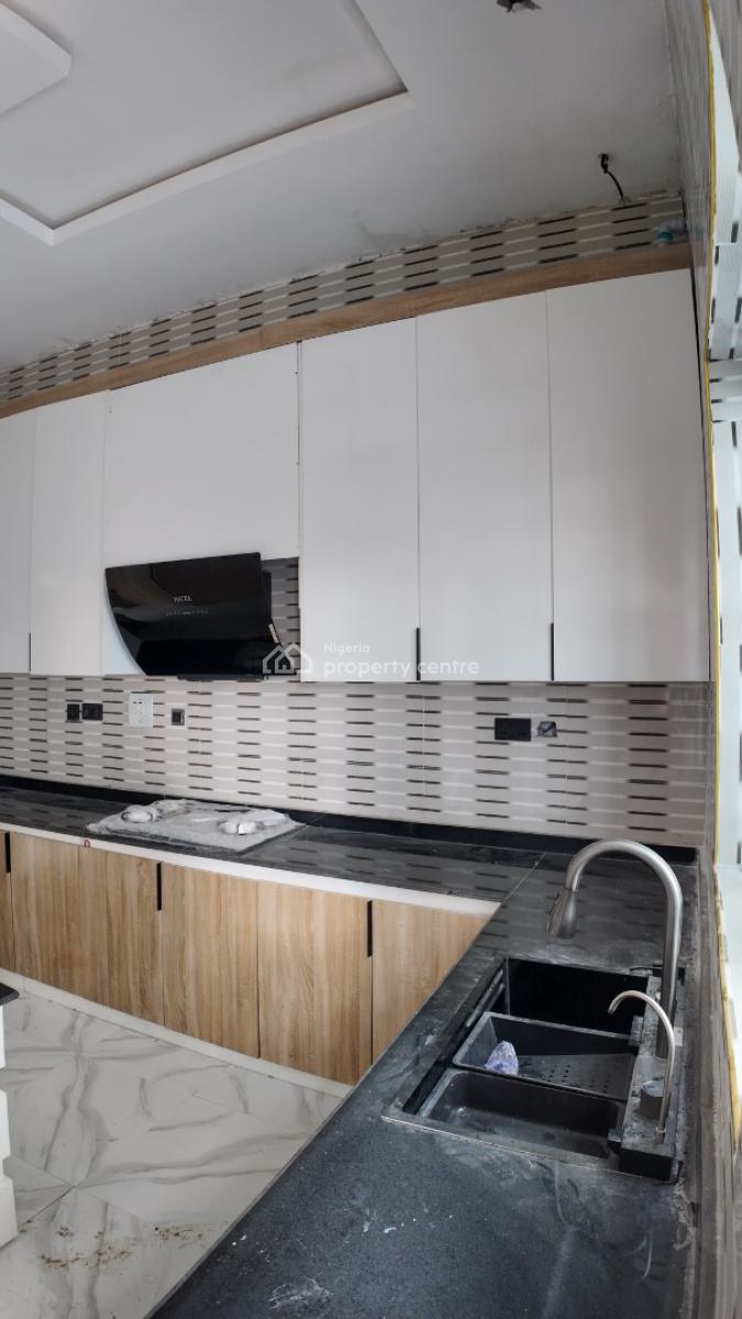 Well Planned & Spacious 5 Bedroom Duplex with Bq, Sangotedo, Ajah, Lagos, Detached Duplex for Sale