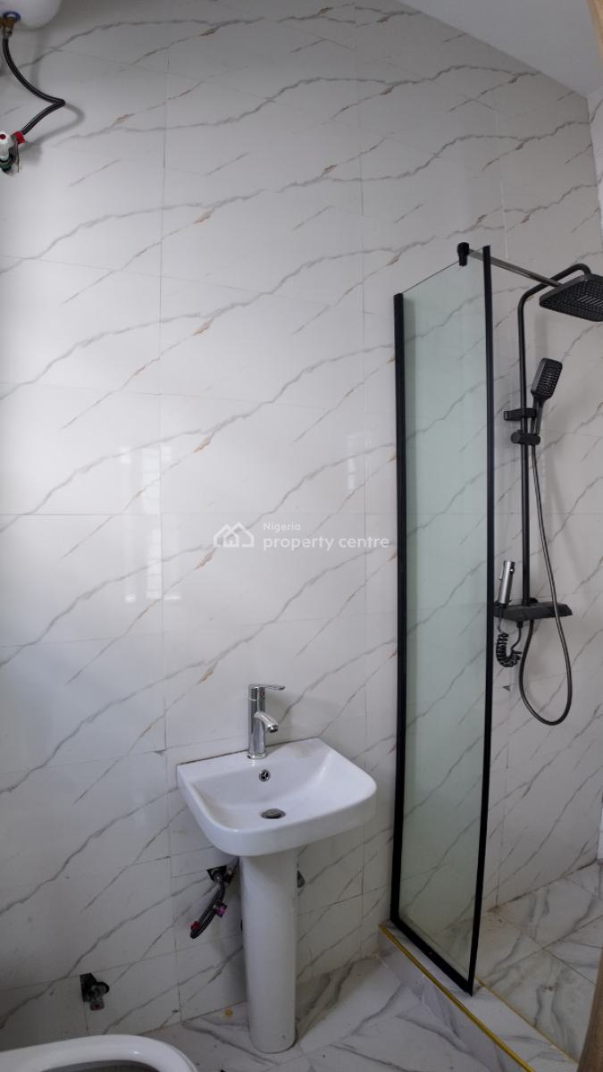 Well Planned & Spacious 5 Bedroom Duplex with Bq, Sangotedo, Ajah, Lagos, Detached Duplex for Sale