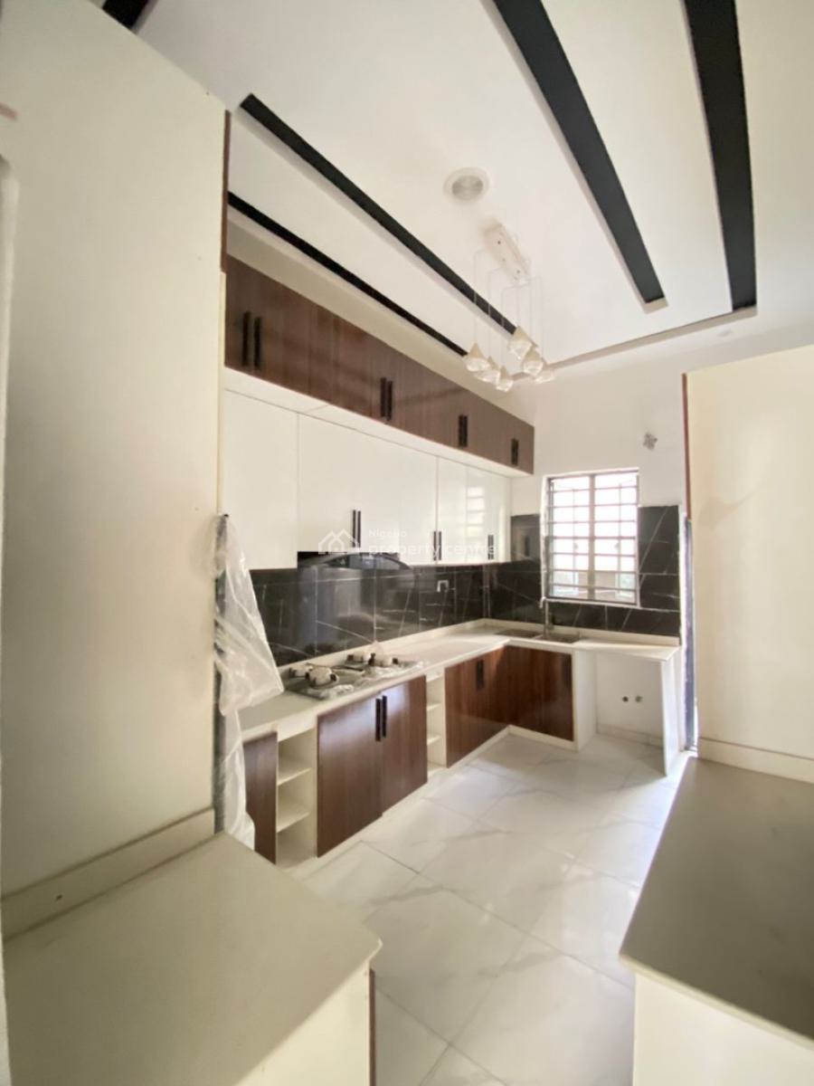 Fully Serviced 4 Bedroom Semidetached Duplex with Bq, Off Freedom Way, Lekki Phase 1, Lekki, Lagos, Semi-detached Duplex for Rent