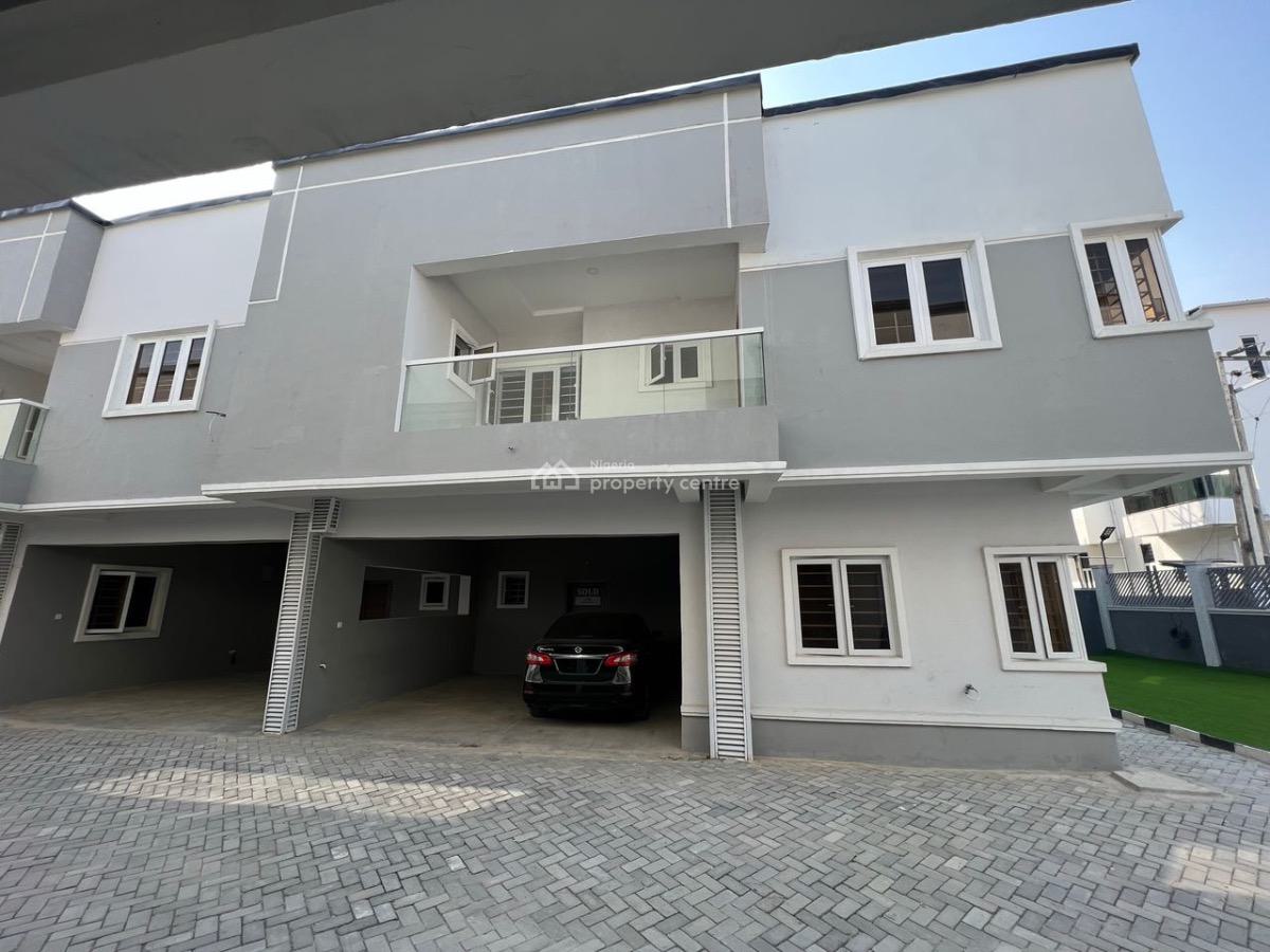 Exquisite 3 Bedroom Terrace Duplex with Bq, Lafiaji, Lekki, Lagos, Terraced Duplex for Rent