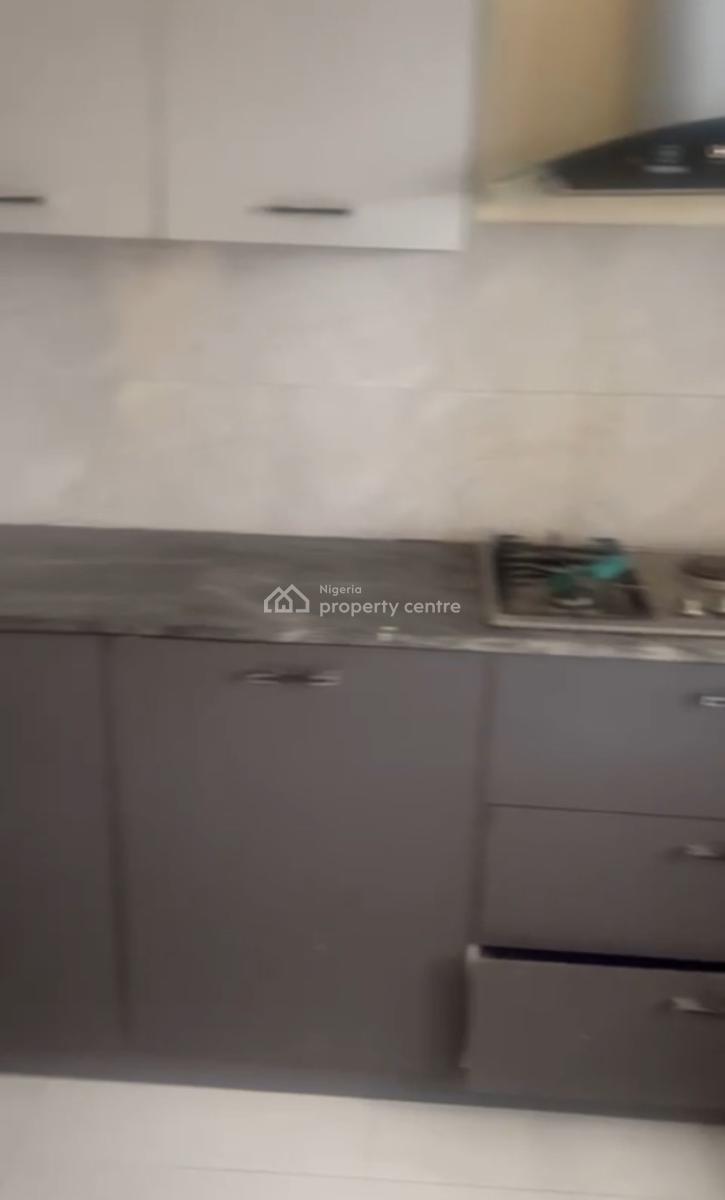 Exquisite 3 Bedroom Terrace Duplex with Bq, Lafiaji, Lekki, Lagos, Terraced Duplex for Rent