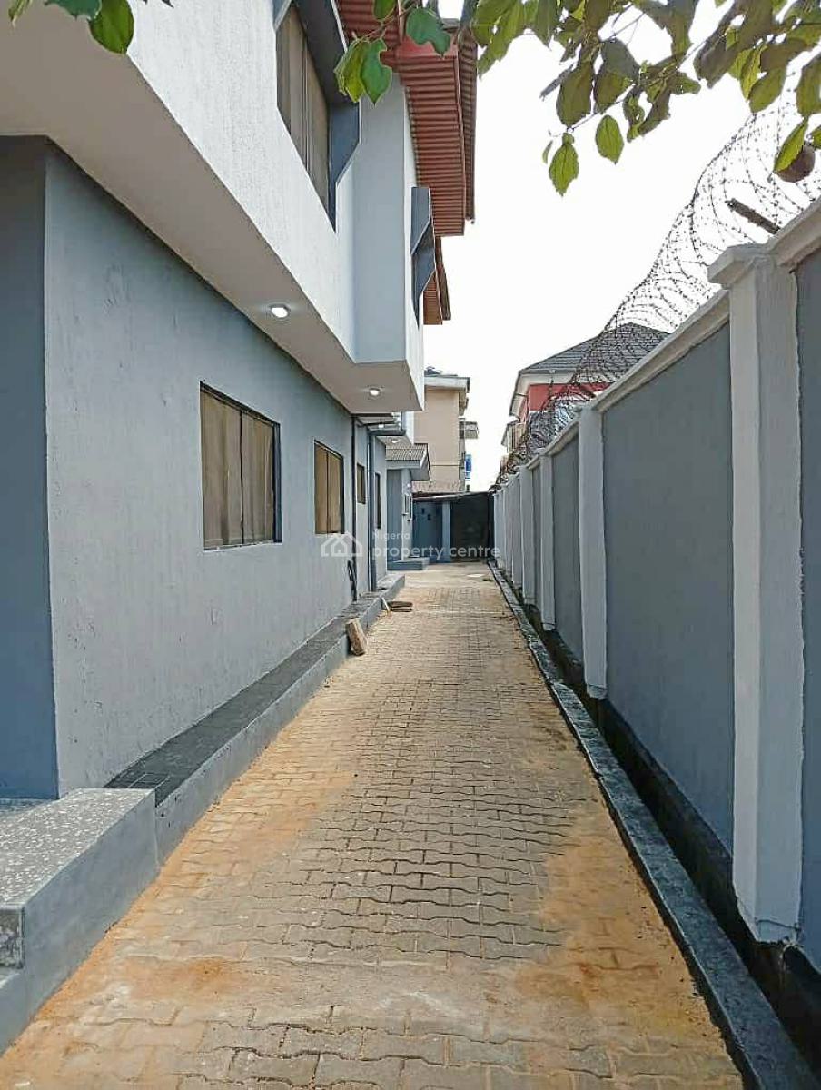 Spacious 4 Bedroom Semi Detached House (self Compound) with Bq, Shangisha, Gra Phase 2, Magodo, Lagos, Semi-detached Duplex for Rent