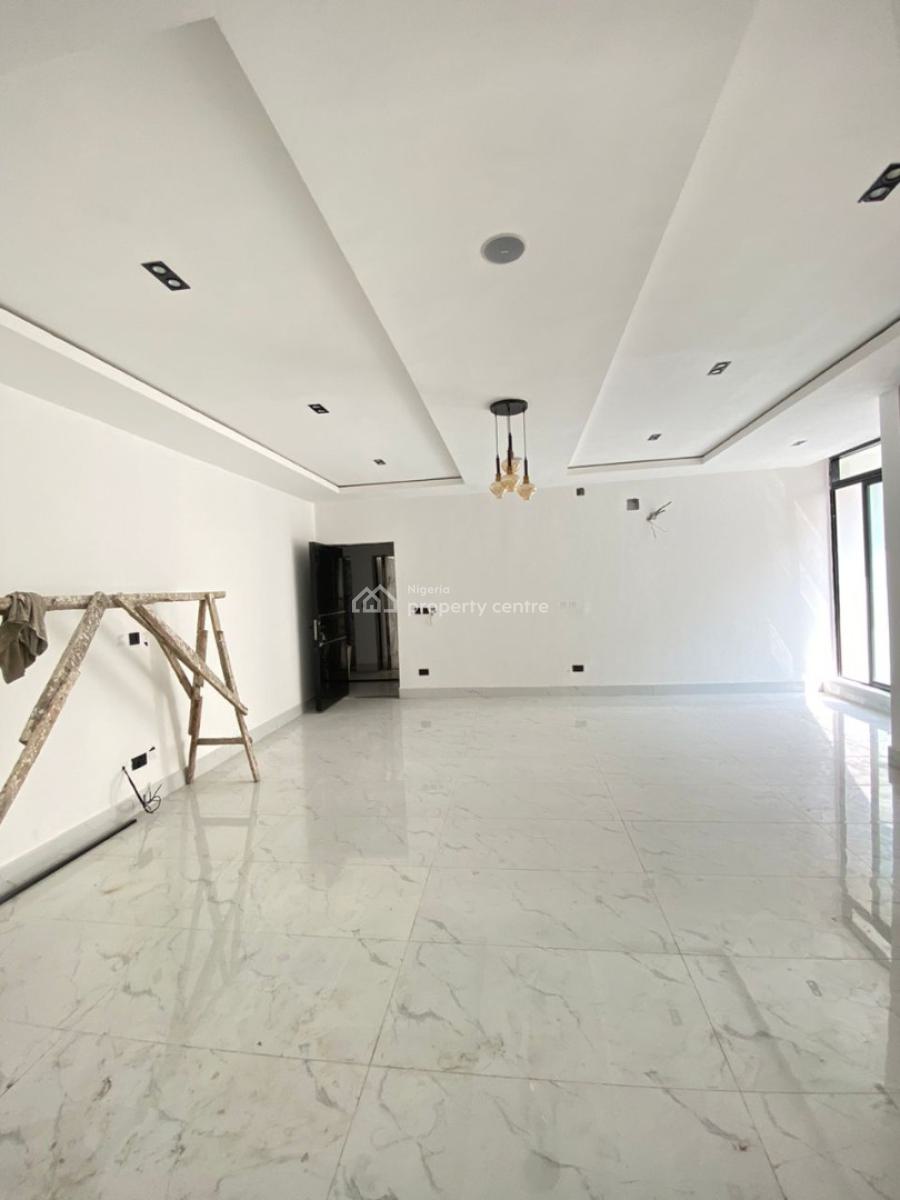 Luxury 2 Bedroom Apartment, Lekki Phase 1, Lekki, Lagos, Flat / Apartment for Sale