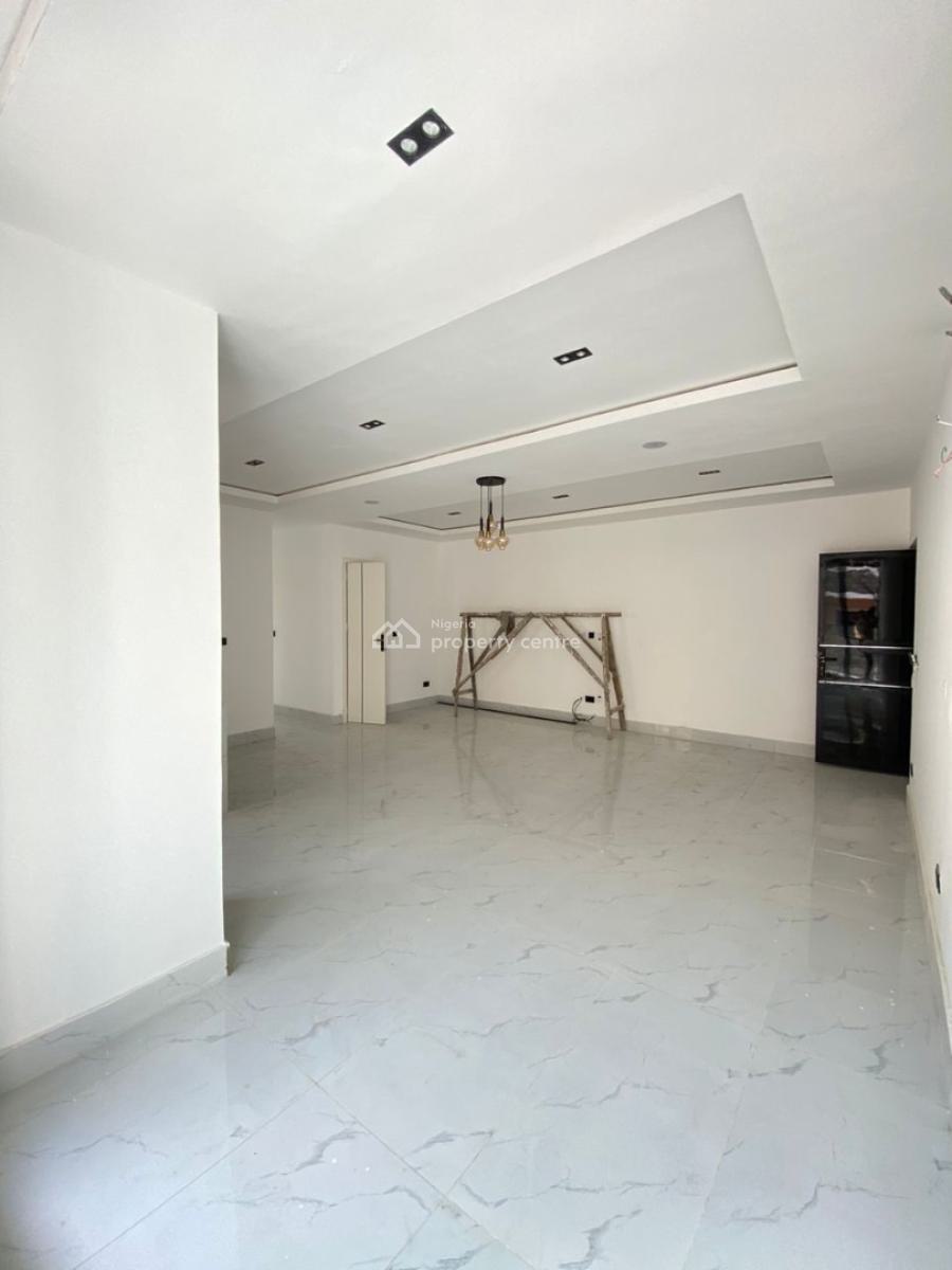 Luxury 2 Bedroom Apartment, Lekki Phase 1, Lekki, Lagos, Flat / Apartment for Sale