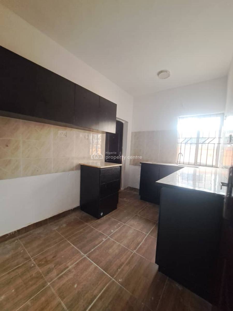 Luxury and Spacious 3 Bedroom Apartment Upstairs, Salem, Lekki, Lagos, Flat / Apartment for Rent