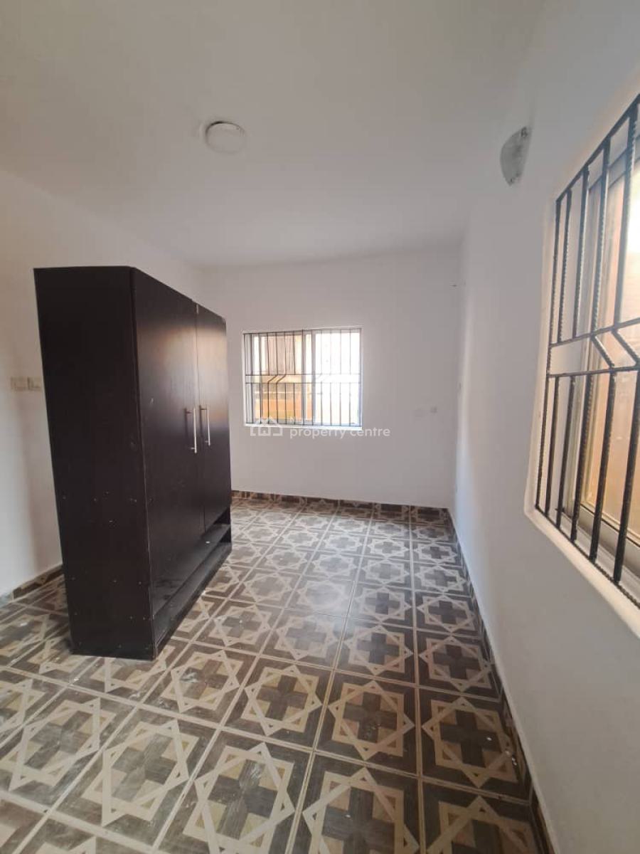 Luxury and Spacious 3 Bedroom Apartment Upstairs, Salem, Lekki, Lagos, Flat / Apartment for Rent
