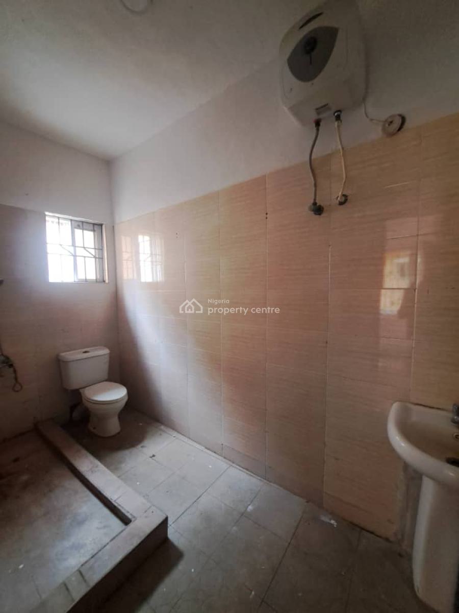 Luxury and Spacious 3 Bedroom Apartment Upstairs, Salem, Lekki, Lagos, Flat / Apartment for Rent
