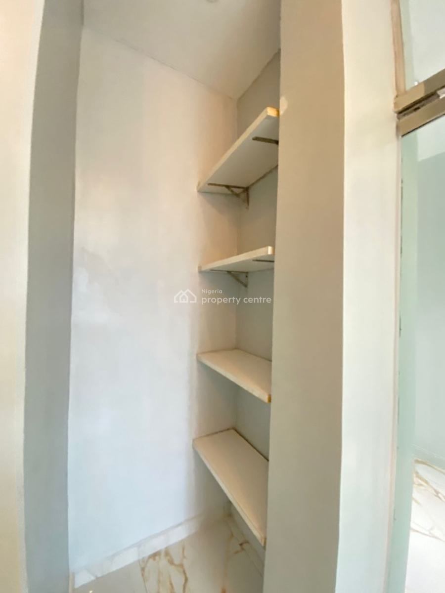 Lovely 2 Bedroom Apartment in an Estate, Off Freedom Way, Lekki Phase 1, Lekki, Lagos, Flat / Apartment for Rent