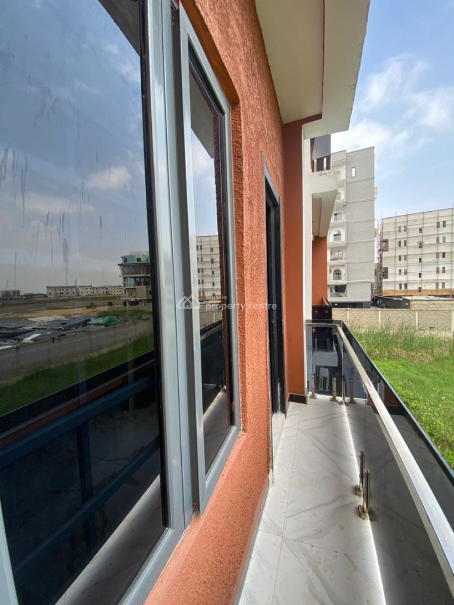 Lovely 2 Bedroom Apartment in an Estate, Off Freedom Way, Lekki Phase 1, Lekki, Lagos, Flat / Apartment for Rent