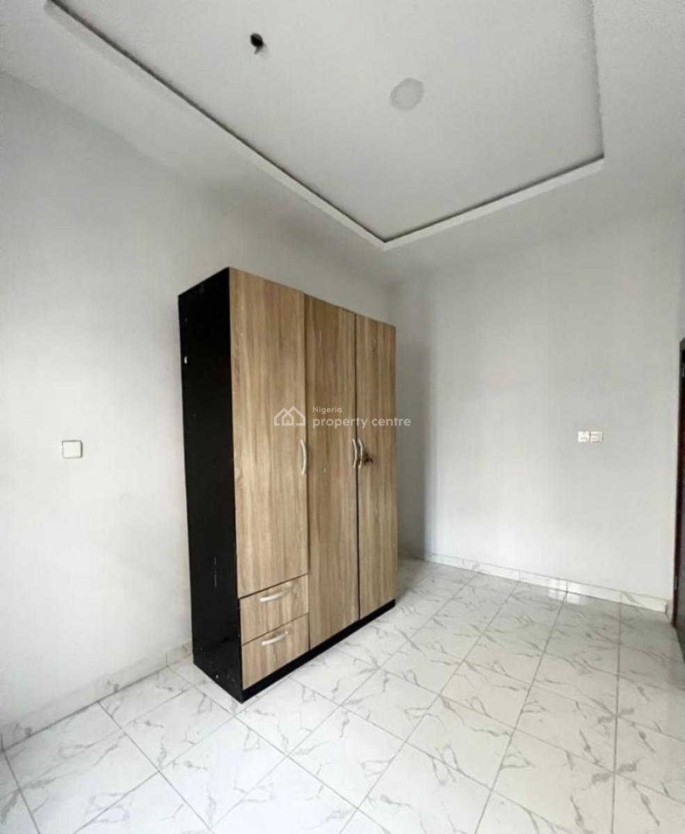 Four Bedrooms Semi Detached Duplex, Ologolo, Lekki, Lagos, Semi-detached Duplex for Sale