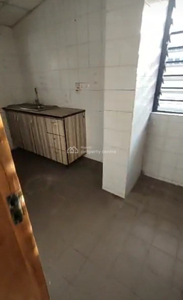 Spacious Room Self Con{ Video}, Abraham Adesanya Estate, Ajah, Lagos, Self Contain (single Rooms) for Rent