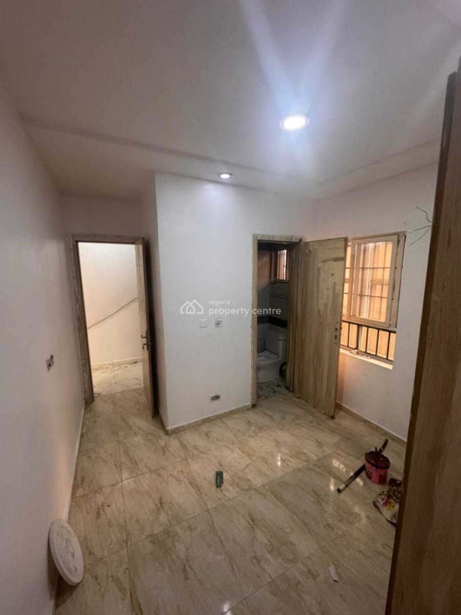 Mini Flat with Fully Fitted Kitchen Serviced with Pool and Gym, Orchid Road, Before The Roundabout, Lekki, Lagos, Mini Flat (room and Parlour) for Rent