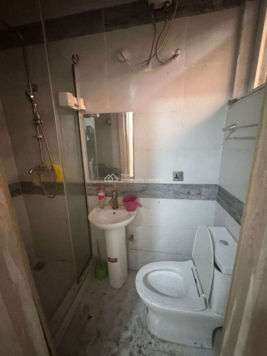 Mini Flat with Fully Fitted Kitchen Serviced with Pool and Gym, Orchid Road, Before The Roundabout, Lekki, Lagos, Mini Flat (room and Parlour) for Rent