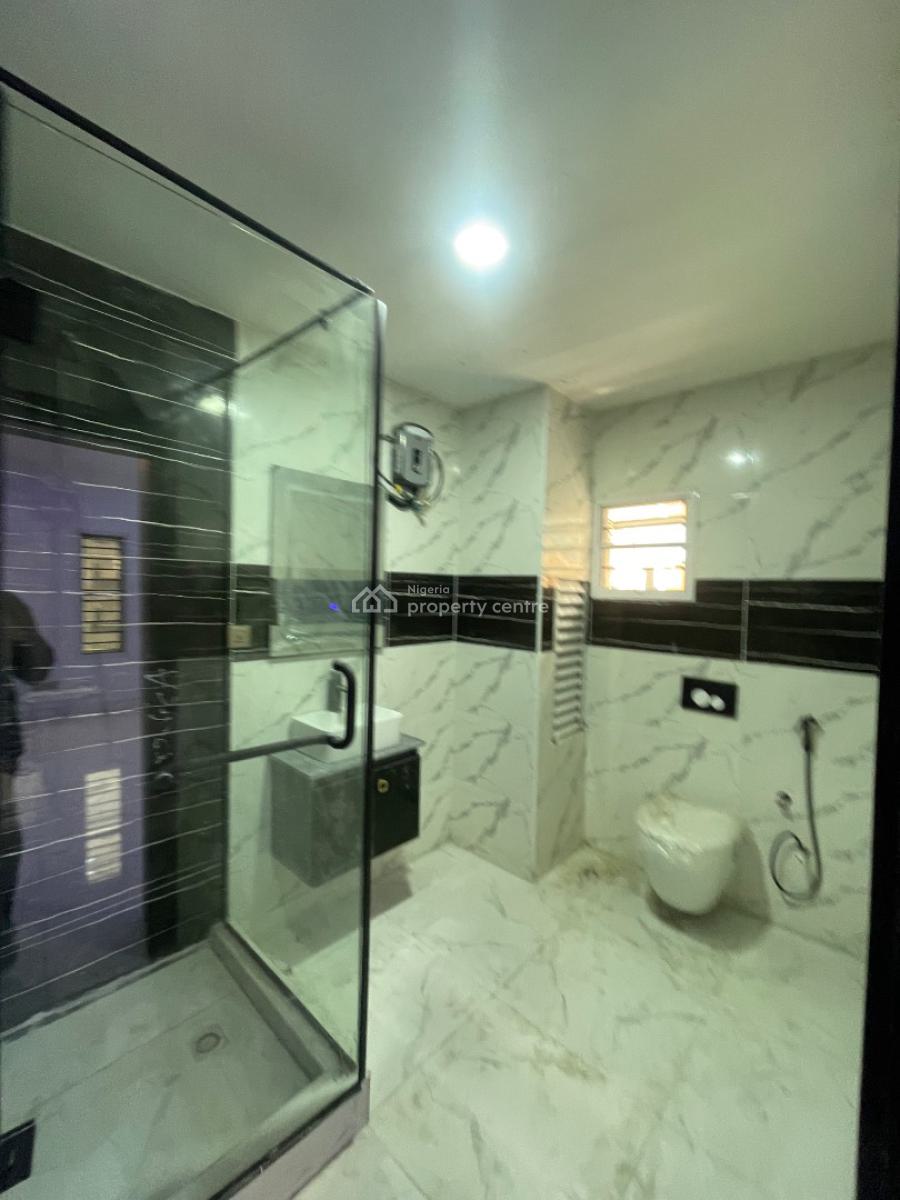 2 Bedroom Apartment, Off Freedom Wayll, Lekki, Lagos, Flat / Apartment for Rent