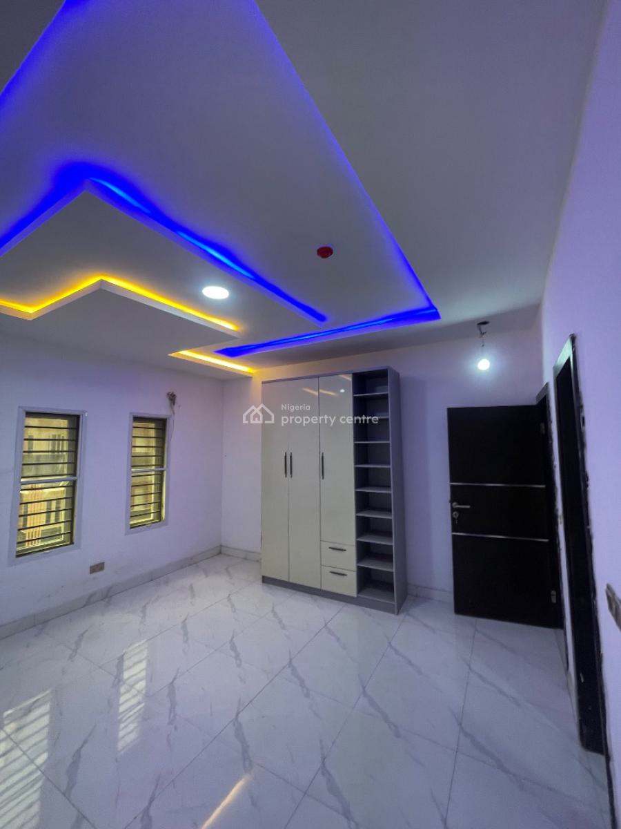 2 Bedroom Apartment, Off Freedom Wayll, Lekki, Lagos, Flat / Apartment for Rent