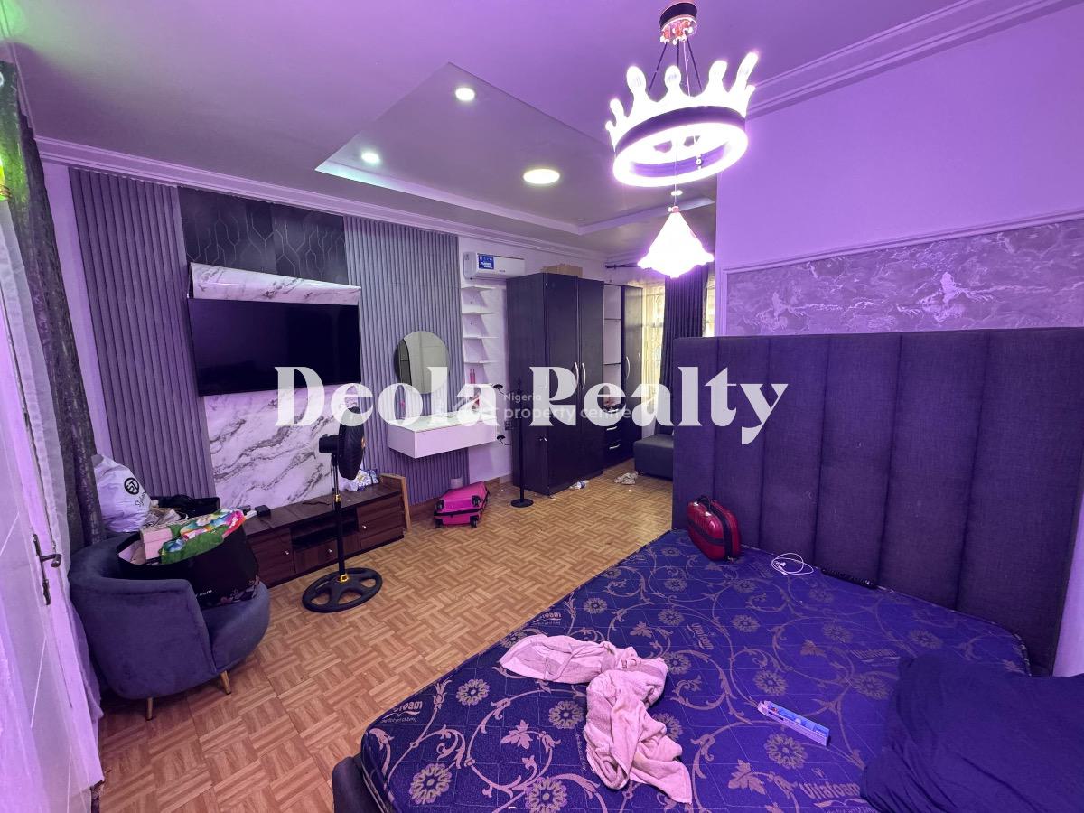 a Very Spacious Room Self Contained, Lekki Phase 1, Lekki, Lagos, Self Contain (single Rooms) for Rent