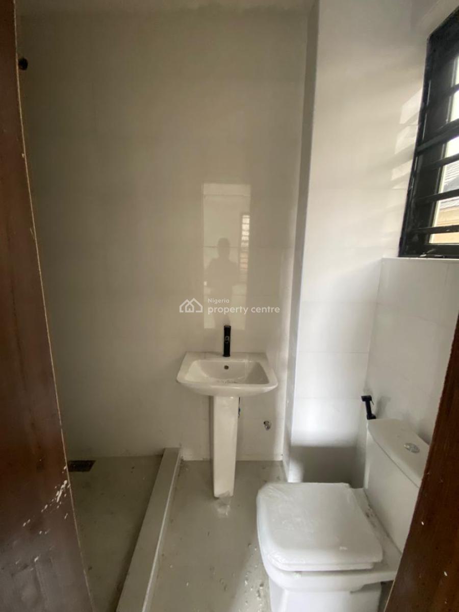 2 Bedroom Apartment, Ologolo, Lekki, Lagos, Flat / Apartment for Rent