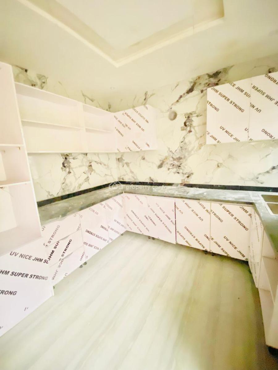 2 Bedroom Apartment, Ologolo, Lekki, Lagos, Flat / Apartment for Rent