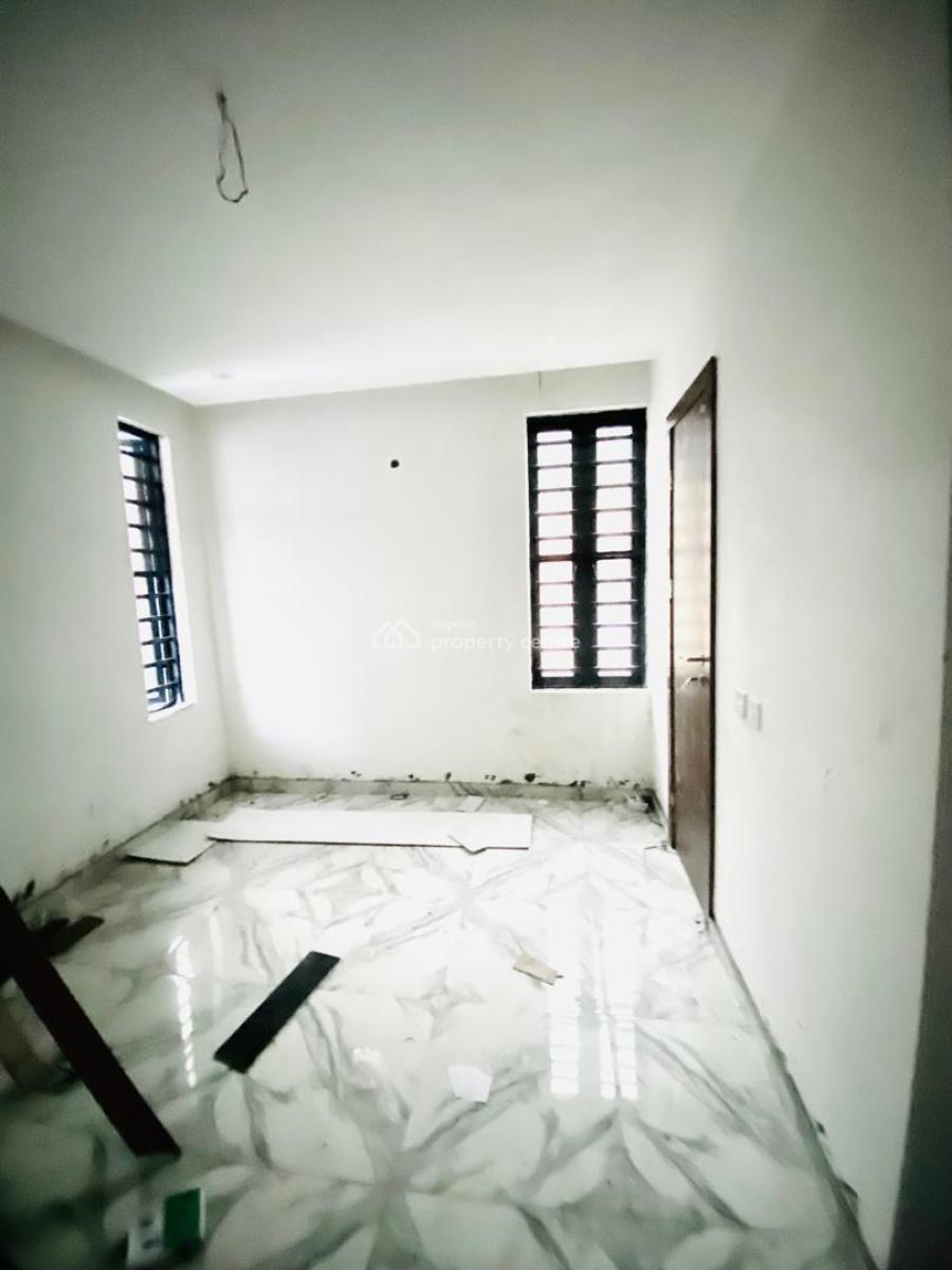 2 Bedroom Apartment, Ologolo, Lekki, Lagos, Flat / Apartment for Rent