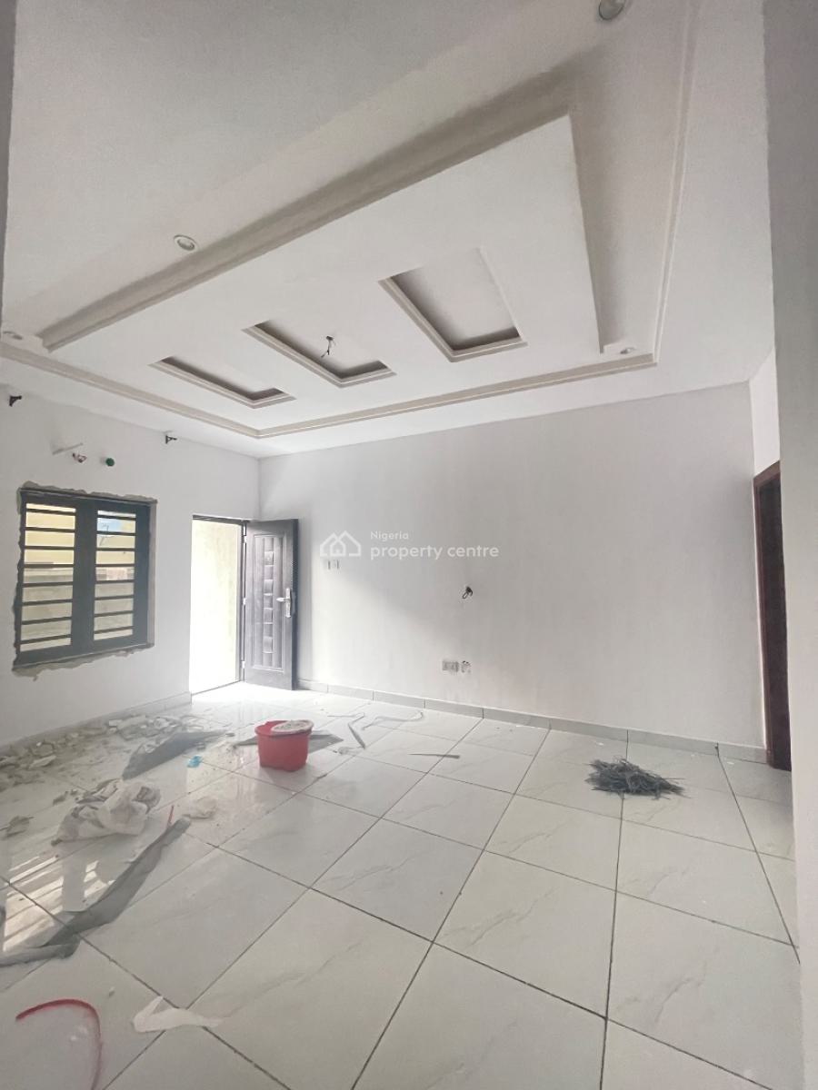2 Bedroom Apartment Upstairs with Swimming Pool and Gym, Sangotedo, Ajah, Lagos, Flat / Apartment for Rent