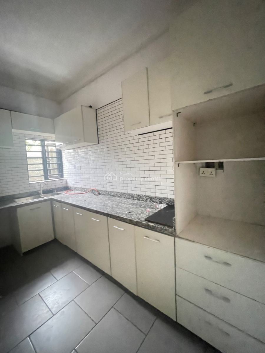 2 Bedroom Apartment Upstairs with Swimming Pool and Gym, Sangotedo, Ajah, Lagos, Flat / Apartment for Rent