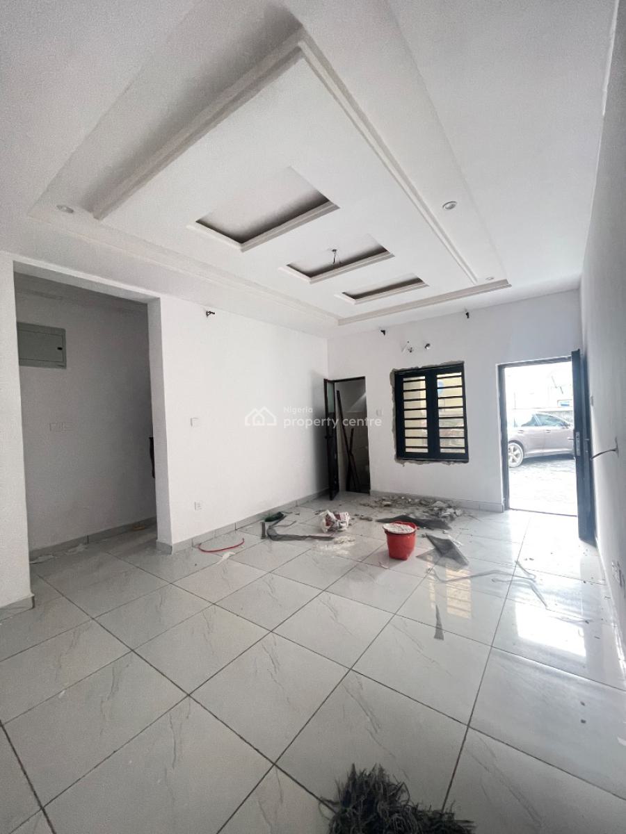 2 Bedroom Apartment Upstairs with Swimming Pool and Gym, Sangotedo, Ajah, Lagos, Flat / Apartment for Rent