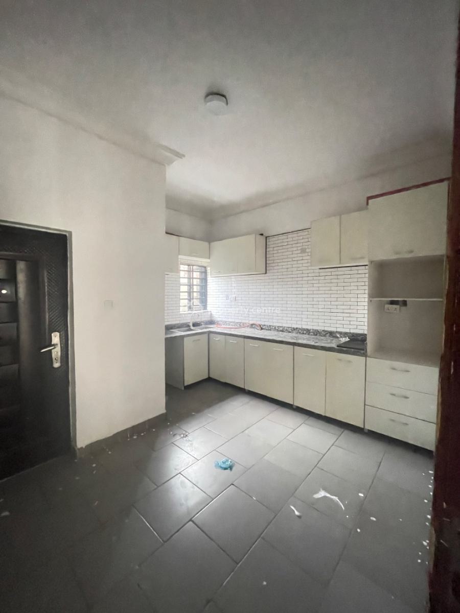 2 Bedroom Apartment Upstairs with Swimming Pool and Gym, Sangotedo, Ajah, Lagos, Flat / Apartment for Rent