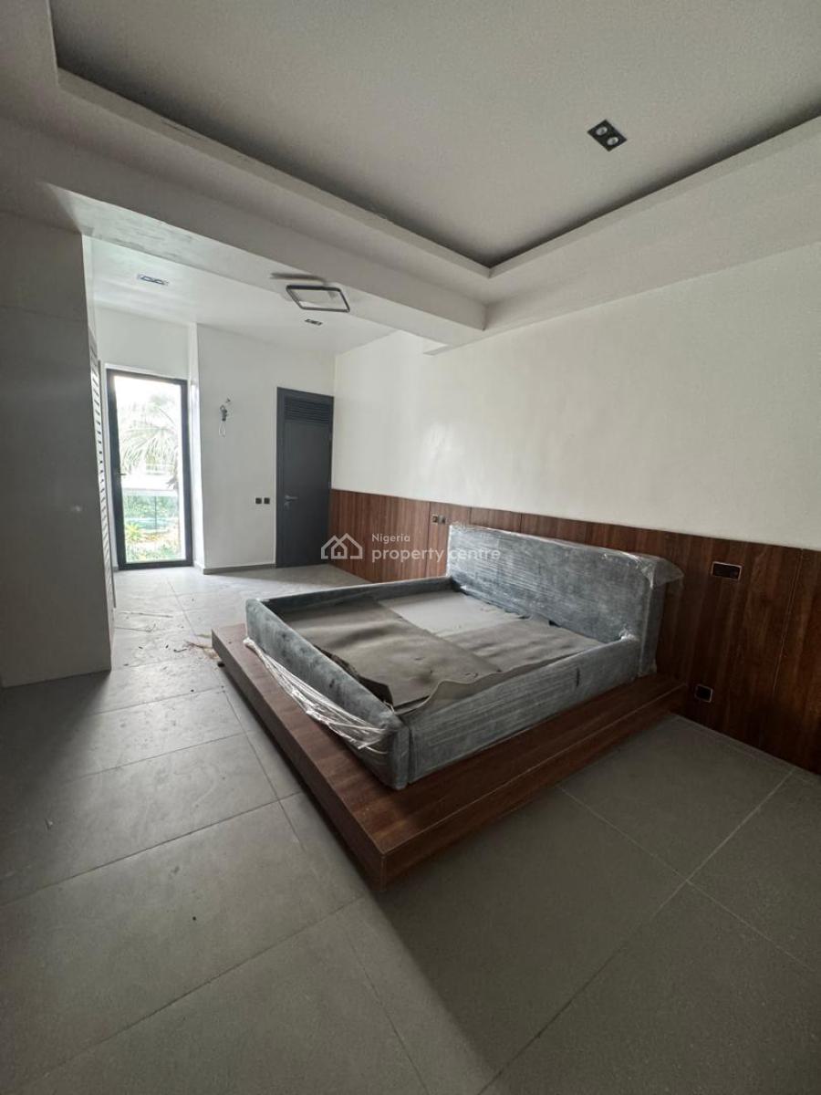 Partly Furnished 2-bedroom, Off Bourdilon Road, Ikoyi, Lagos, Flat / Apartment for Rent